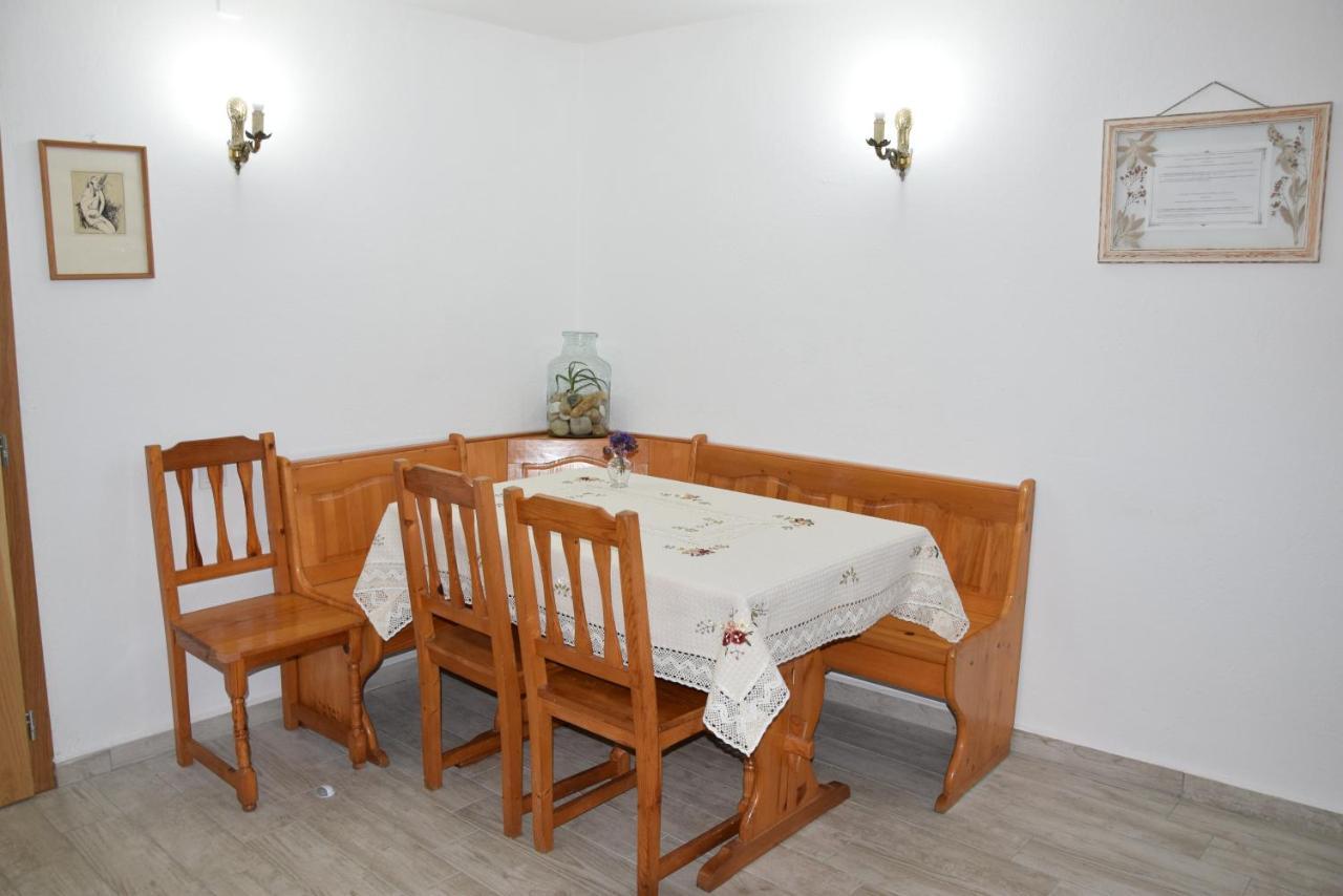 Guest House Astra Arbanasi Εξωτερικό φωτογραφία